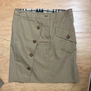 Burberry skirt